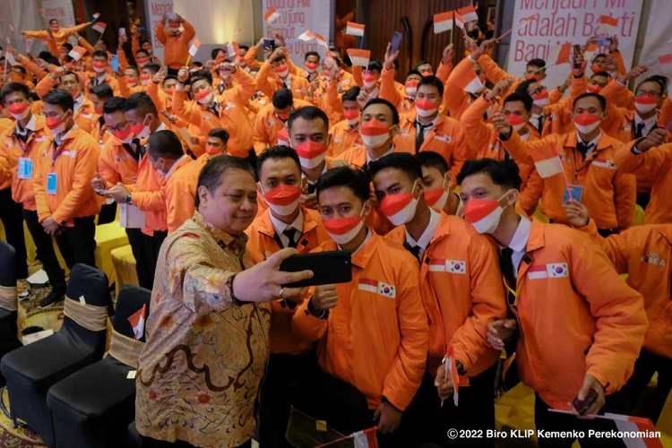 Pekerja Migran Hasilkan Devisa Rp159,6 Triliun per Tahun,  Menko Airlangga: Indonesia Bangga