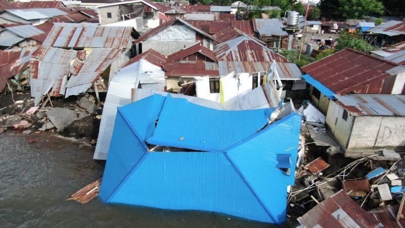 Balai Sungai Sarankan Permukiman Zona Bahaya Pantai Amurang Direlokasi
