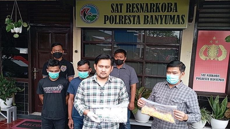 2 Pengedar Obat Terlarang di Banyumas Ditangkap, Ini Barang Bukti yang Disita