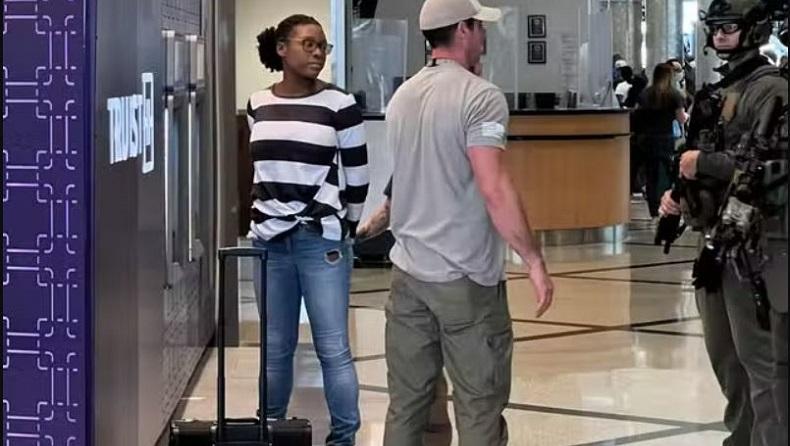 Penembakan di Pusat Kota Tewaskan 2 Orang, Pelaku Ditangkap di Bandara 