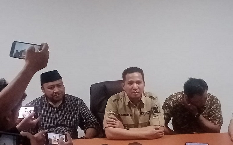 Viral Pukul Perempuan di SPBU, Anggota DPRD Palembang Syukri Zen Minta Maaf  