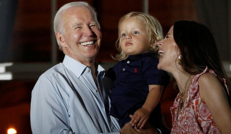 Buku Harian Putri Joe Biden Dicuri lalu Dijual Rp600 Juta ke Pendukung Partai Republik