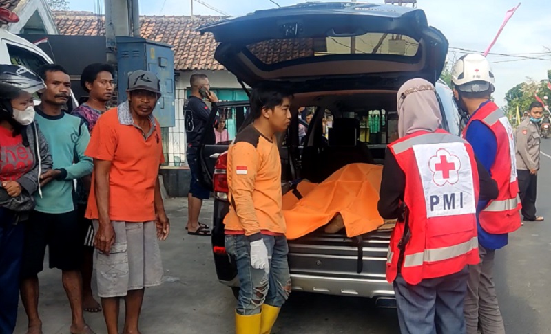 Jemput  Anak Pulang Ngaji, Ibu di Mojokerto Tewas Tabrak Truk 