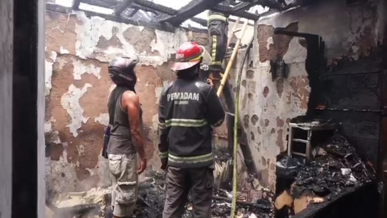 2 Rumah di Banjaran Bandung Ludes Terbakar, Api Diduga Dipicu Korsleting Listrik