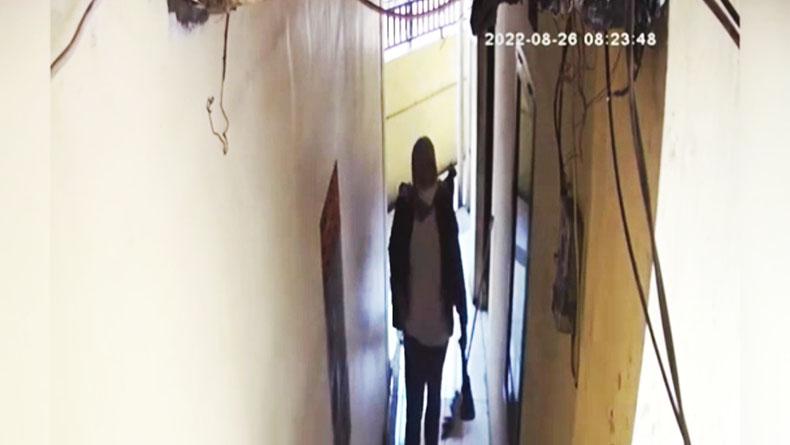 Modus Cari Tempat Kos, Wanita Ini Terekam CCTV Curi Rp70 Juta di Parungkuda Sukabumi