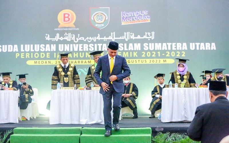 Hadiri Wisuda Mahasiswa, Wagub Sumut: Jangan Hanya Berpikir Mau Jadi PNS