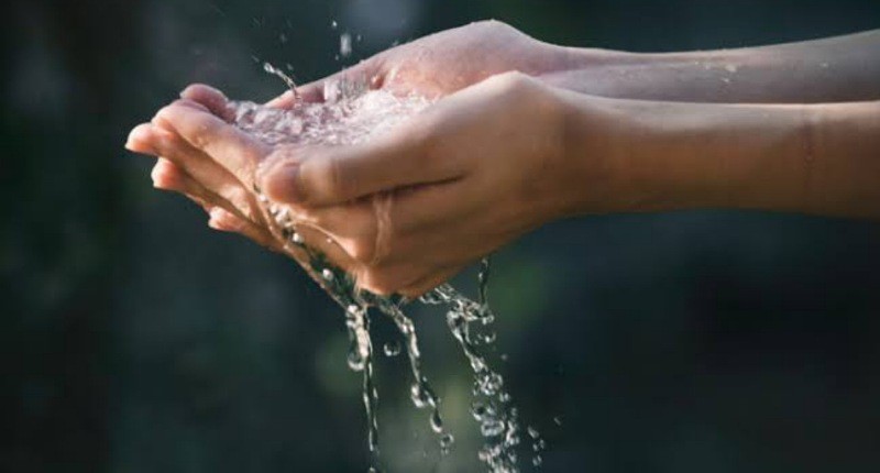 Menjaga Sumber Air Bersih dengan Kearifan Lokal, Tanam Pohon hingga Rumput 