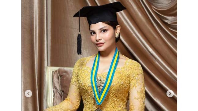 Mengenal Nadira Adnan, Putri Atris Lawas Enny Beatrice Kini Dikenal sebagai Dokter Cantik Jago Berkuda
