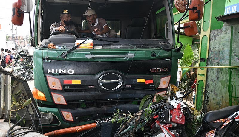 Truk Tabrak Halte di Bekasi Tak Alami Rem Blong, Polisi: Kondisinya Masih Bagus