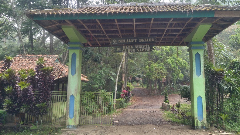 Miris, Objek Wisata Curug Sawer di Cililin KBB Tak Terurus dan Memprihatinkan