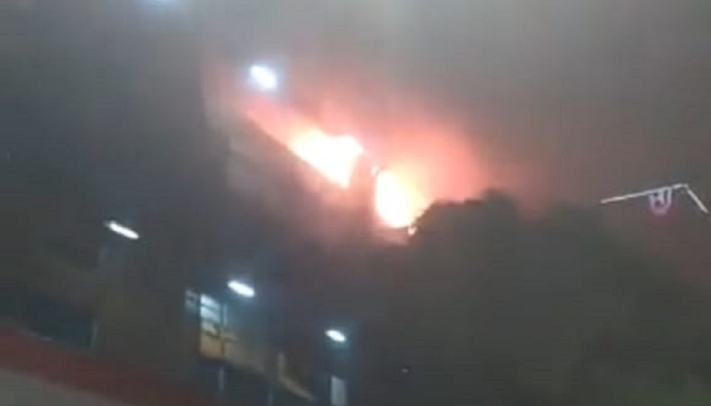 Ruko di Pasar Senen Terbakar, 11 Mobil Damkar Dikerahkan