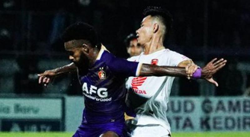Hasil Liga 1: Diwarnai 2 Kartu Merah, Persik Vs PSM Tanpa Pemenang