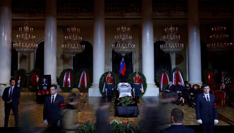 Ribuan Warga Rusia Beri Penghormatan Terakhir untuk Gorbachev, PM Hongaria Hadiri Pemakaman