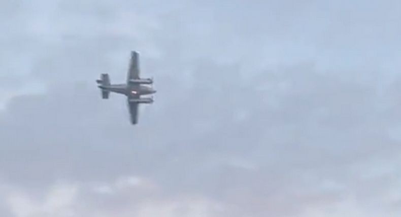 Menegangkan, Pilot Ancam Tabrakkan Pesawat Kecil ke Gerai Walmart di AS