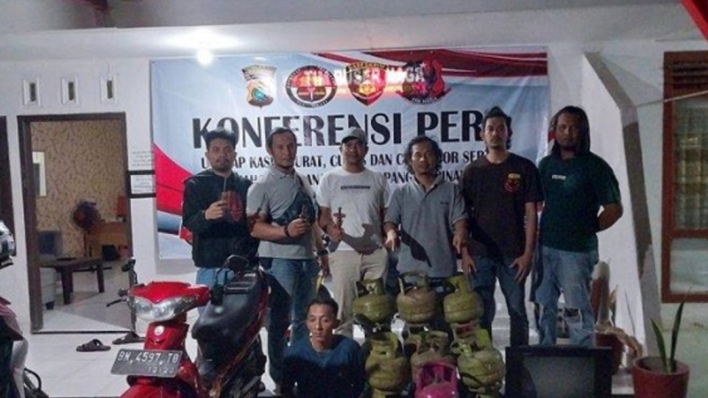 Beraksi di 18 Lokasi, Residivis Pencurian Tabung Gas di Pangkalpinang Dihajar Warga