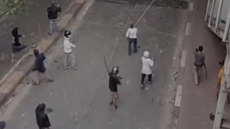 Tawuran Pecah di Manggarai, Pemuda Saling Serang dengan Celurit dan Pedang