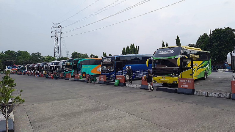 Harga BBM Naik, Tarif Bus di Terminal Kampung Rambutan Alami Kenaikan