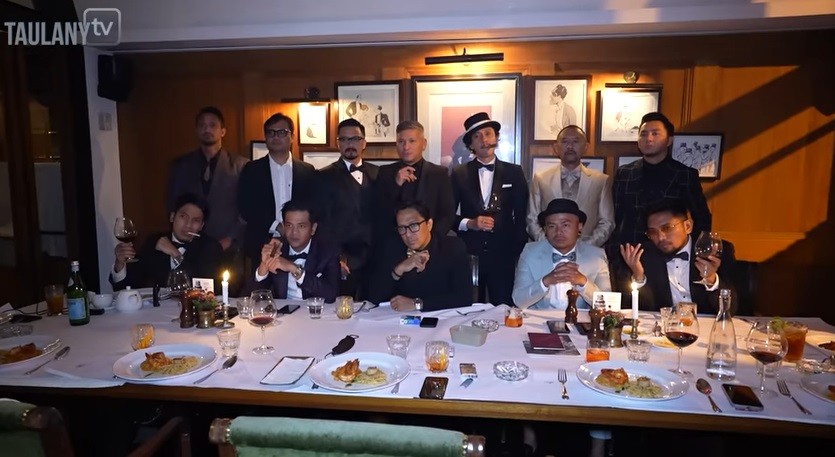 Rayakan Hari Jadi Ke-4, Klub Motor Prediksi Kompak Dandan Ala Mafia Italia