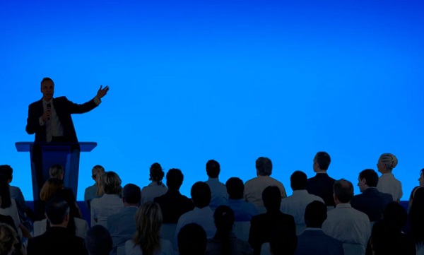 5 Contoh Pidato Bahasa Inggris Singkat dan Artinya dalam Berbagai Tema, Simak Yuk!