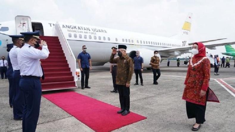 Wapres Terbang ke Palembang, Buka Halal Summit 2022 hingga Tinjau Mal Pelayanan Publik