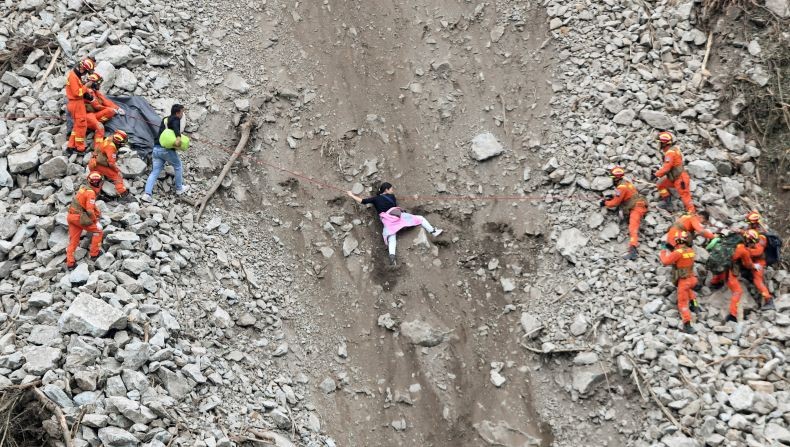 Korban Tewas Gempa M6,8 di China Jadi 82 Orang, Guncangan Susulan Masih Terjadi