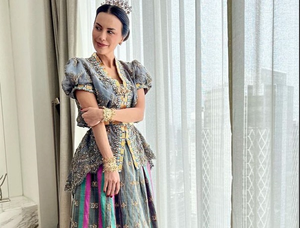 6 Pakaian Adat Sulawesi Selatan, Lengkap Nama dan Corak Khasnya