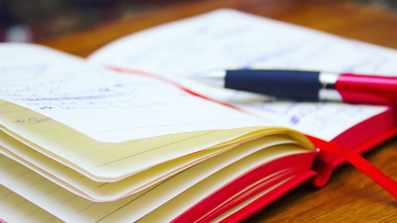 6 Contoh Teks Cerita Sejarah Pribadi