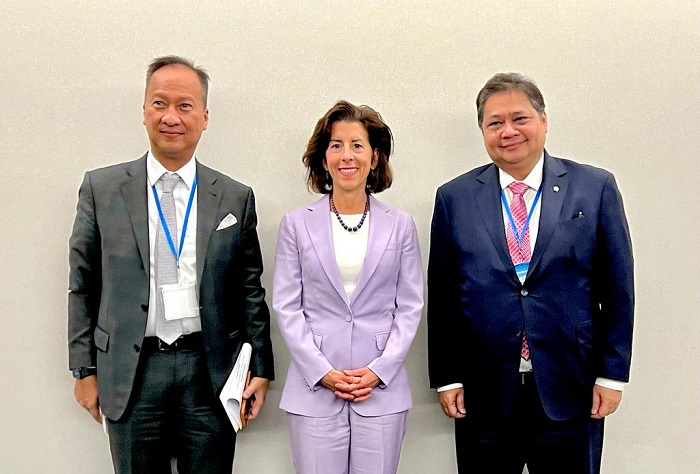 Menko Airlangga Bertemu Menteri Perdagangan AS, Bahas Peningkatan Investasi di Indonesia