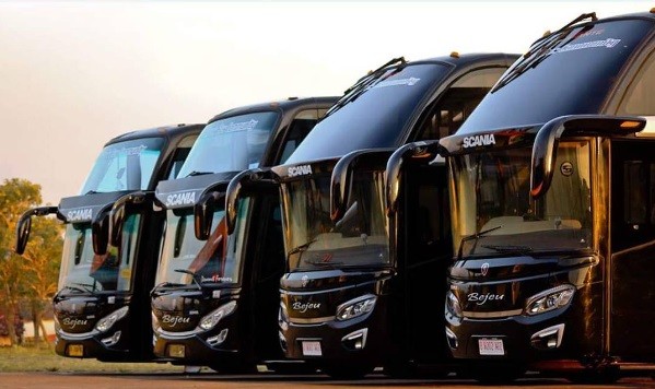 5 Berita Terpopuler: Kisah PO Bus Bejeu hingga Viral Ucok Baba Jualan Mainan di Pinggir Jalan gara-gara Sepi Job