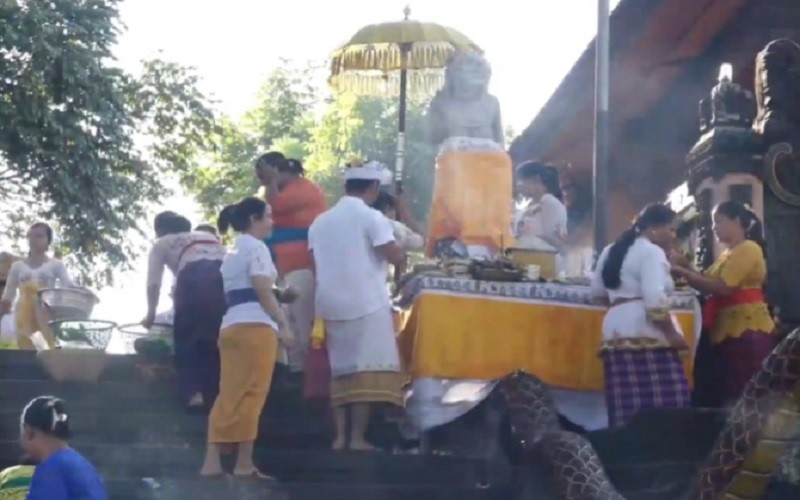 Mengenal Suku-Suku di Bali dan Nusa Tenggara, Ada Tradisi Unik Kawin Lari