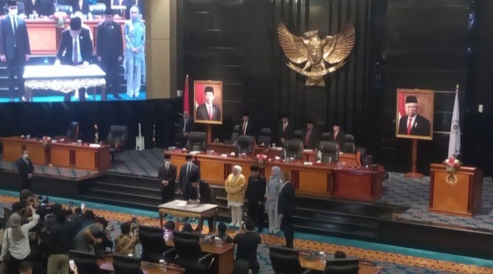 DPRD DKI Jakarta Proses Paripurna Pengumuman Pemberhentian Masa Jabatan di DPRD DKI