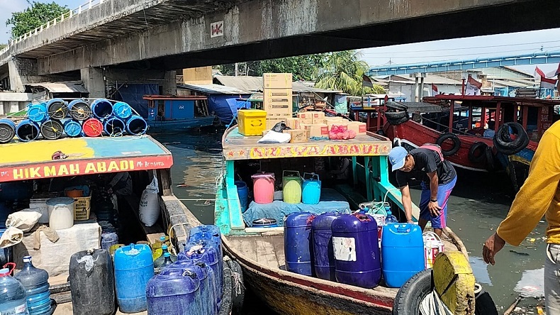 Harga BBM Naik, Tarif Penyeberangan di Pelabuhan Cilincing juga Naik