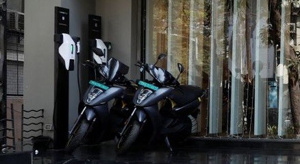 Biaya Operasional Motor Bensin Rp5,2 Juta Setahun, Skuter Listrik Cuma Rp780.000