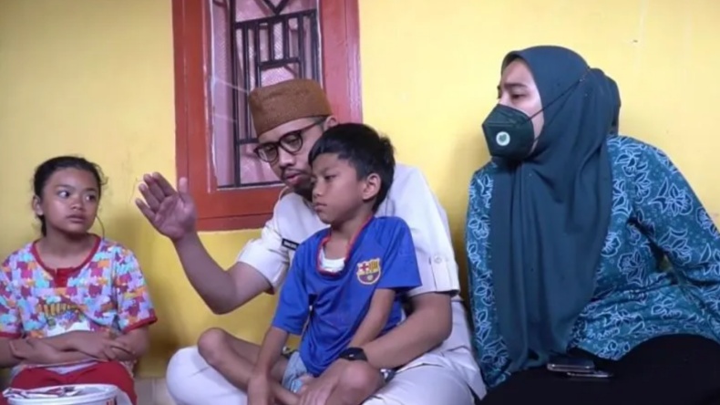 Kisah Al Kyndi, Bocah Lumpuh dari Bukittinggi yang Idolakan Messi