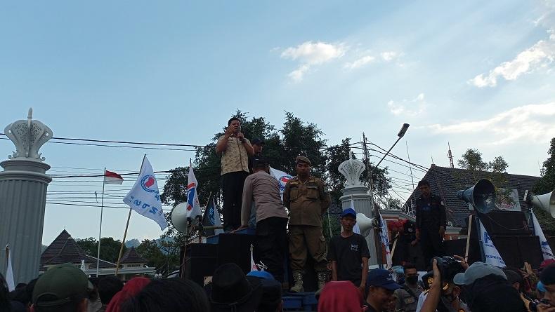 Didemo Buruh, Pemkab Majalengka Tak Bisa Berbuat Banyak soal Kenaikan BBM