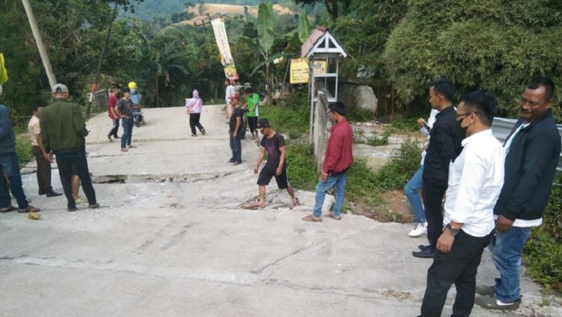 Ada Pergeseran Tanah, 18 Rumah Warga di Bogor Rusak