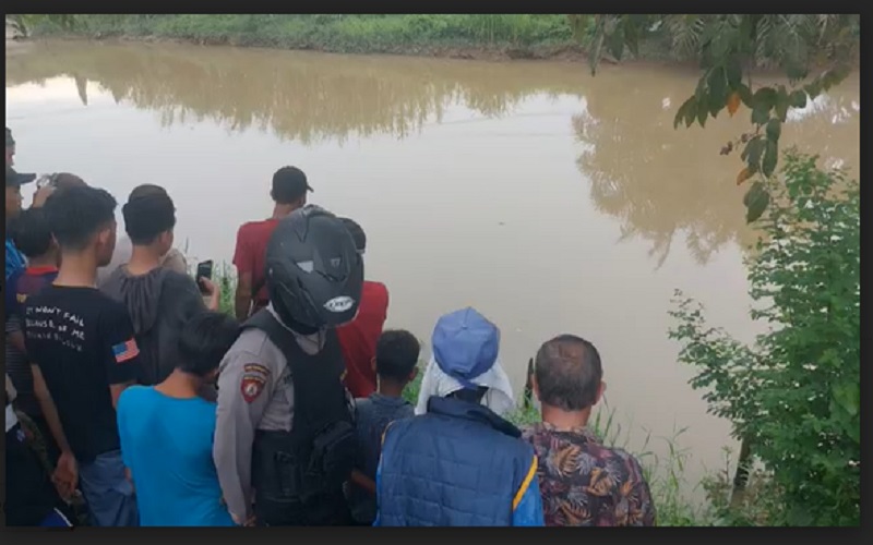 Heboh Mayat Pria Mengambang di Jakabaring, Tangan Kiri Pegang Kaleng Lem 