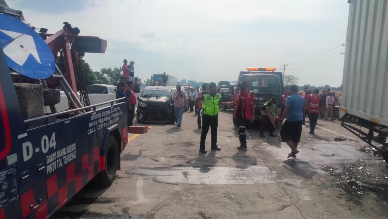 4 Fakta Kecelakaan Beruntun di Tol Pejagan, Penyebabnya karena Asap