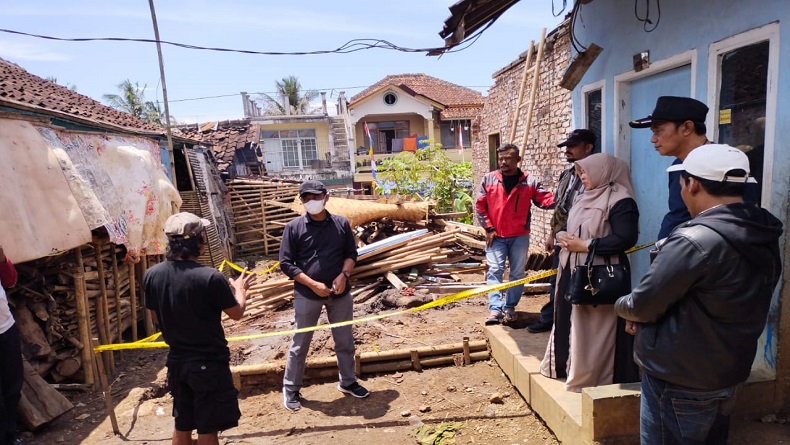 5 Fakta Kasus Rentenir Bongkar Rumah Warga di Garut, Poin 5 Bikin Ngelus Dada