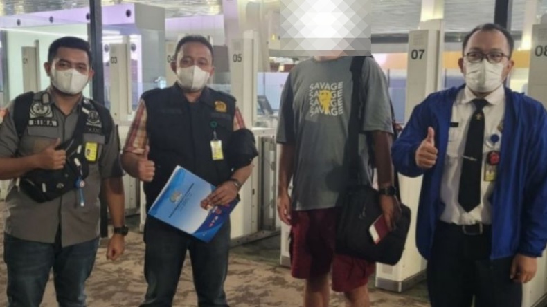 Langgar Visa Kunjungan, WNA Asal Turki Dideportasi dari Palembang