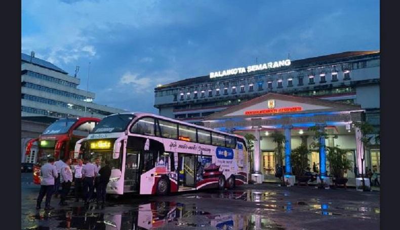 Bus Ceper Wisata Kota Semarang Antar-Jemput 30 Kepala Daerah Penerima Penghargaan KDI 2022