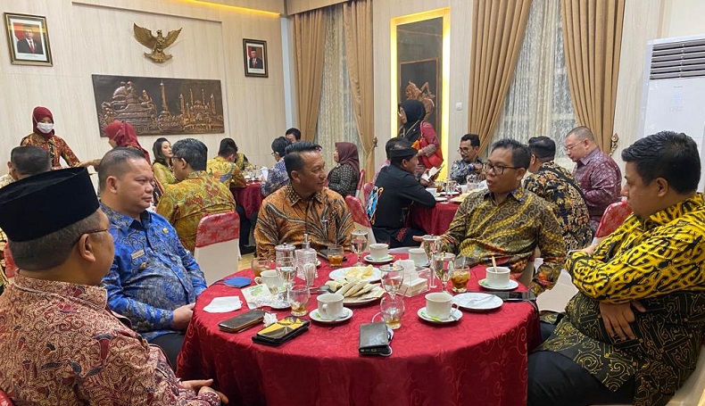 Musik Siteran Temani Gala Dinner 30 Kepala Daerah Penerima Penghargaan KDI