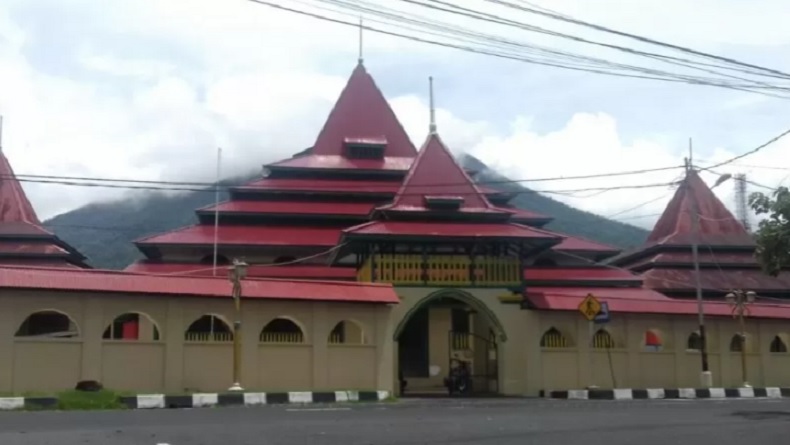 5 Peninggalan Kerajaan Ternate, Unik Rambut Mahkota Sultan Bisa Bertambah Panjang