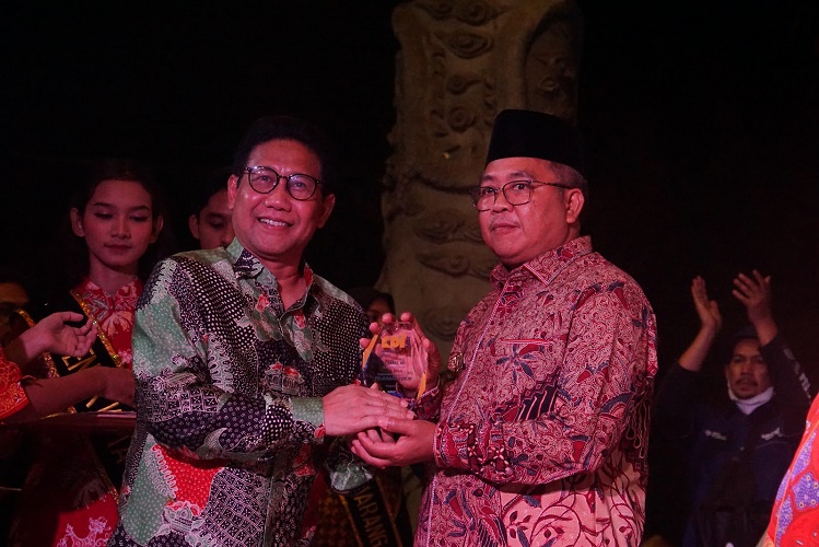 Hubungkan Wilayah Terisolir dengan Ring Road, Bupati Aceh Barat Raih KDI 2022