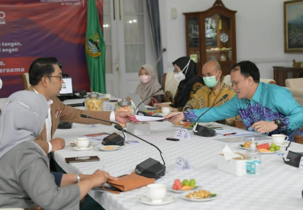 KPK Temui Gubernur Jawa Barat Ridwan Kamil, Ini yang Dibahas