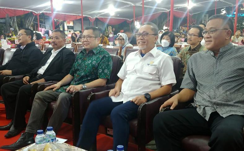 Hary Tanoe Dewan Pakar APMISO Nusantara, Zulhas Dukung Usaha Pedagang Mi Bakso