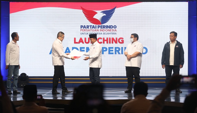 Launching Akademi Perindo, HT : Ciptakan Kader yang Paham Berpolitik