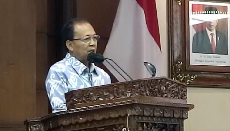 Koster Desak Menhub Turunkan Harga Tiket Pesawat ke Bali
