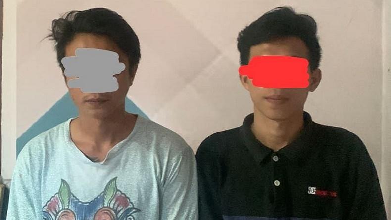 Lagi Pacaran Boncengan Motor, Sepasang Kekasih Dihantam Balok Kayu hingga Terjatuh