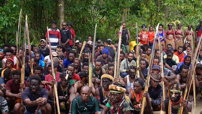 Tokoh Adat Sentani Papua Imbau Warga Tak Halangi Upaya KPK Jemput Lukas Enembe